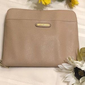 Women’s Liz Claiborne Cream colored Strapless Clutch